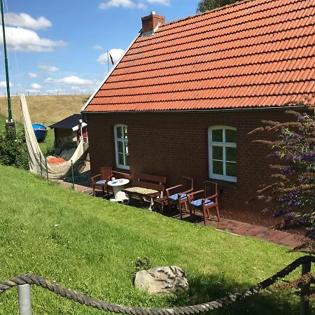 Semesterbostad Vier Sterne Am Hafen, Ditzum