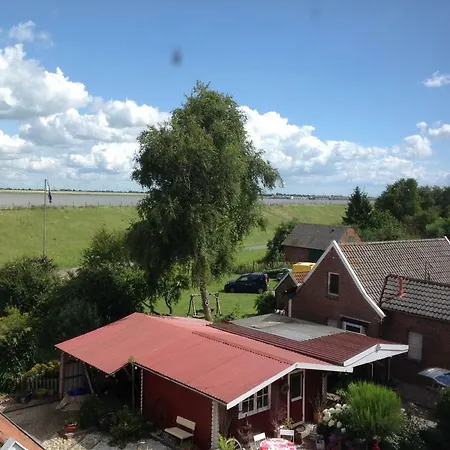 Vier Sterne Am Hafen, *