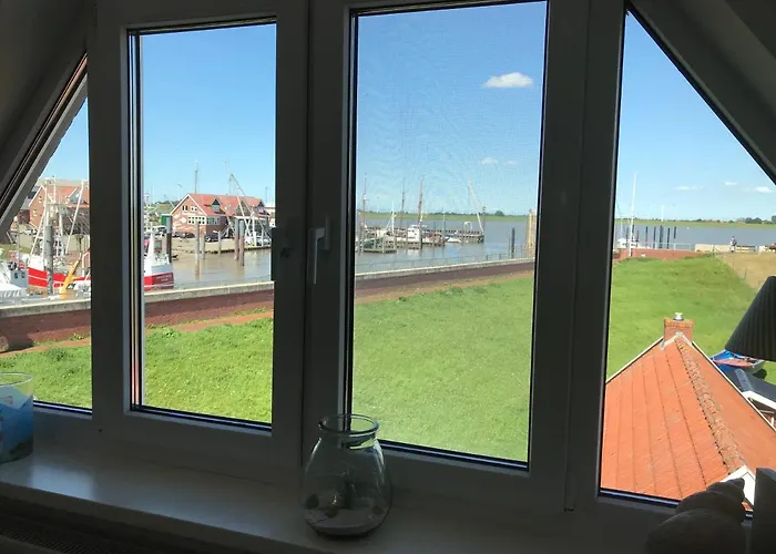 Vier Sterne Am Hafen, *