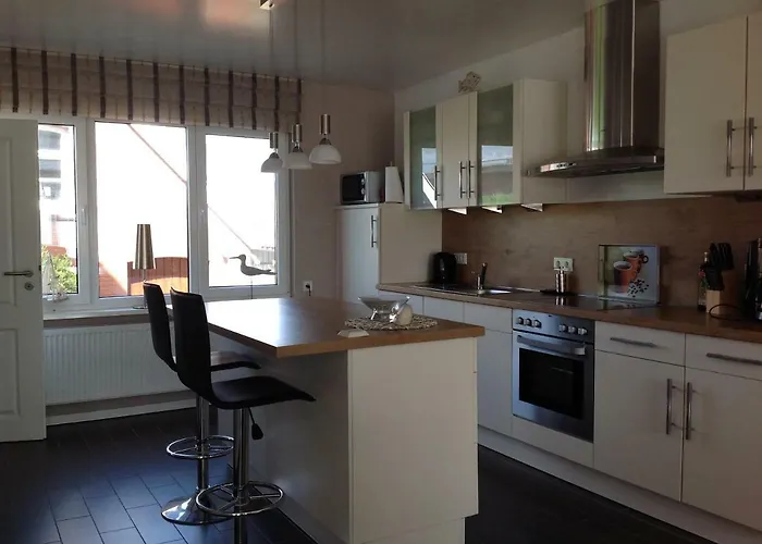 Vier Sterne Am Hafen, בית נופש דיצום